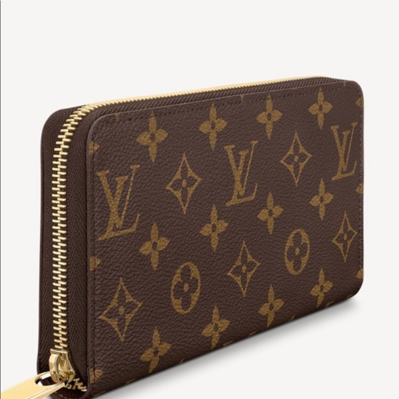 Sold *Authentic Louis Vuitton Zippy Wallet - Picture 2 of 15
